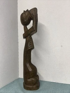 Holz handgeschnitzt gehämmert abstrakt Statue Figur Mann trinkt aus Topf 14" - Bild 1 von 6