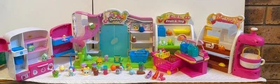 Shopkins plus  4 x playsets - image 1 of 4