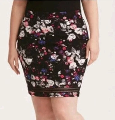 Torrid Bodycon Skirt Black Floral Size 3X Blue Pink White Flowers Elastic Waist - Image 1 of 4