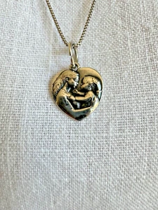 James Avery 'Tender Care' Charm   925 ~ VINTAGE - Picture 1 of 3