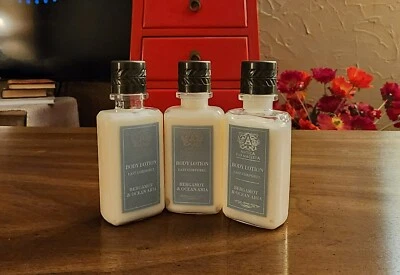 ANTICA FARMACISTA - BERGAMOTA Y ARIA OCEÁNICA - LOCIÓN CORPORAL - 1,5 oz (paquete de 3 - 4,5 oz) Foto 1 de 2