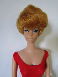 Barbie vintage anni 60 bionda taglio a bolla #850 in costume da bagno rosso originale - Foto 1 di 10