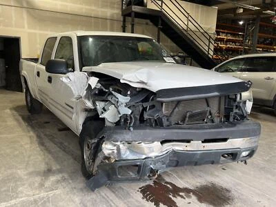 2001 - 2007 Chevy Silverado 2500 4.10 Rear Axle 11.5' Ring Gear Full Float 228K - Image 1 of 4