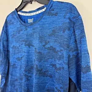 WWE Tapout Blue Camo Performance Stretch Shirt Herren Gr. XL - Bild 1 von 7