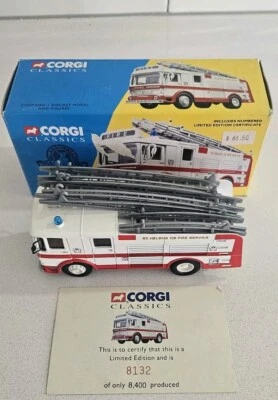 Corgi Classics # 21901 Leyland Emergency Tender Set - St Helens  Fire Brigade - Image 1 of 4