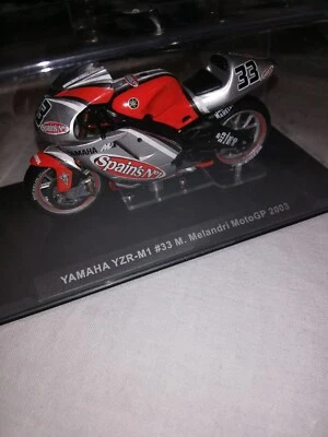 Yamaha YZR M1 Melandri #33 2003 1/24 Italeri Fabbri  - Immagine 1 di 2