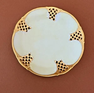 Antique 1920s Schumann 6” Plate, Pierced Panels, Pale Yellow and Gold - Imagen 1 de 10