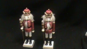 Christmas Wooden Nutcrackers with Crowns Batons, PAIR, E14 - Picture 1 of 5