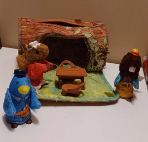 Vintage Woodsy Squirrel 1979 Fisher Price Family Log House Playset Woodsey - Imagen 1 de 1