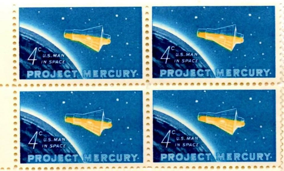 8 BLOCKS (32) 4 CENT U.S. POSTAGE STAMPS 1962 PROJECT MERCURY U.S. MAN IN SPACE - Image 1 of 1