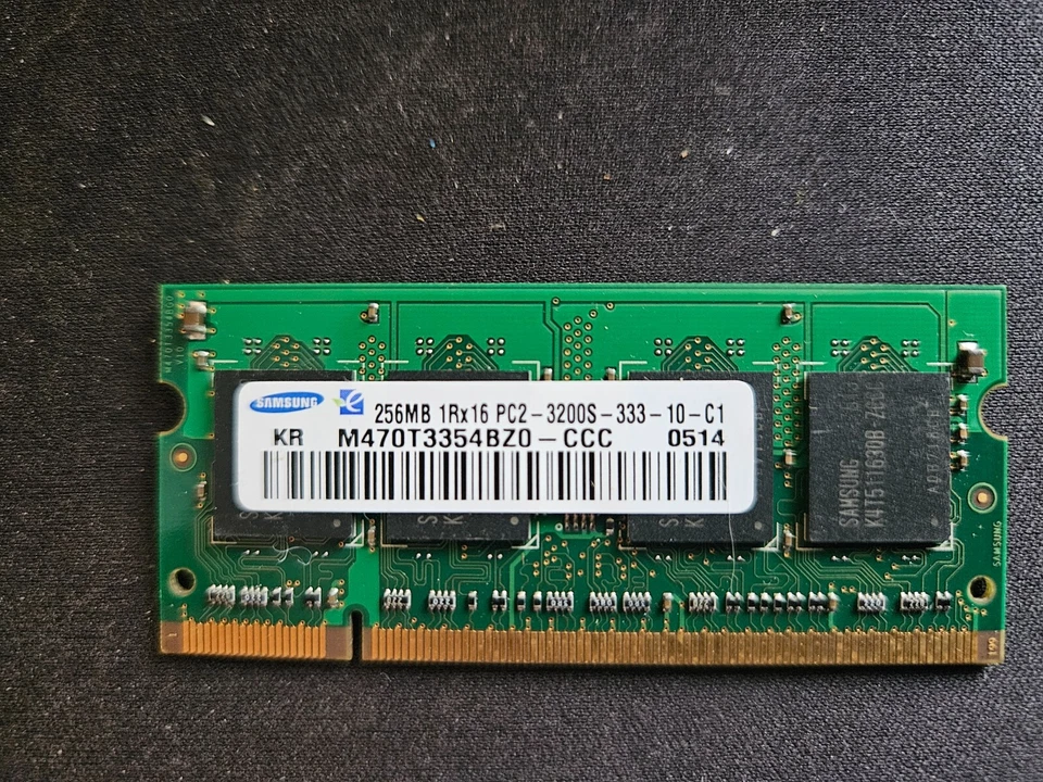 Samsung 256MB 1Rx 16 PC2-3200S-333-10-C1 - Image 1 of 1