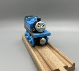 🚂Thomas & seine Freunde Holzeisenbahn sprechender Thomas Zug Wagen Holz NEU Y4116 2012 - Bild 1 von 4
