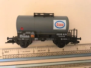 Ho train Trix made in Germany gray tank car ESSO - Picture 1 of 6