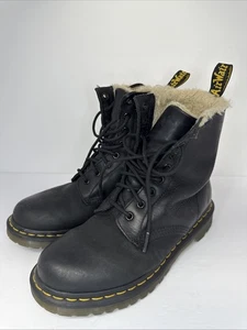 Dr. Doc Martens Serena Lined Womens Size 8 Soft Leather Combat Boots Black - Picture 1 of 12