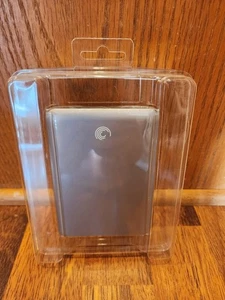 Seagate FreeAgent Go 9ZA2AG-500 Silver Portable 320 USB 2.0 External Hard Drive - Picture 1 of 4