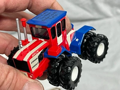 Steiger Cougar II Traktor Spirit of 76 Toy 1:64 Dodge City Show Tractor 9 Neu in OVP - Bild 1 von 4