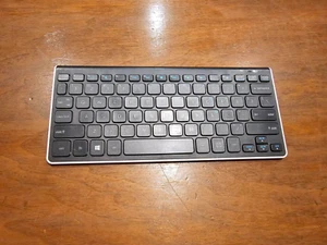 HP SK-9071 Compact Bluetooth Wireless Keyboard - Picture 1 of 2