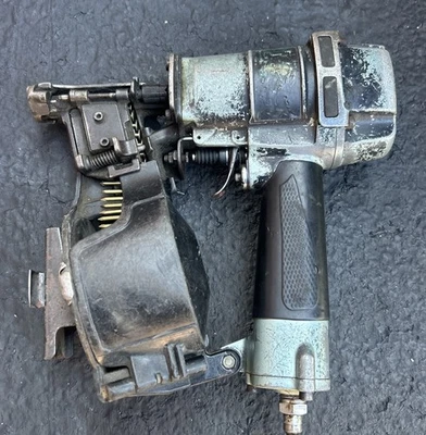 Hitachi Metabo HPT NV45AB2 Coil Roofing Nailer 1-3/4 Inch Functional - Image 1 of 4