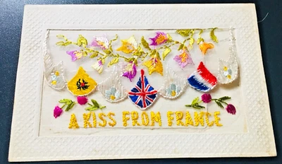 WW1 FRENCH SILK PC "A KISS FROM FRANCE" WITH GREETINGS INSERT UNDER FLAP. - Image 1 of 3