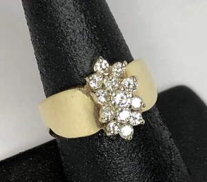 Sz 8, 9.5 grams, 0.83 ctw, 14K Elongated Cluster 13 Diamond Yellow Gold Ring - Picture 1 of 13