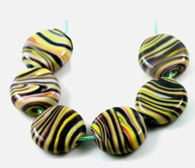 6 Hamdmade Lampwork Glass Beads Swirl Disc Beads 16mm - Image 1 of 3
