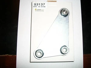 CHEVY VEGA MANUAL STEERING BOX WELD-ON BRACKET,  P/N  S3137,3 HOLE WELD-ON MOUNT - Picture 1 of 4