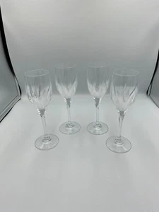Mikasa Flame D'Amore Crystal Wine Glasses. Set of 4. - Bild 1 von 3