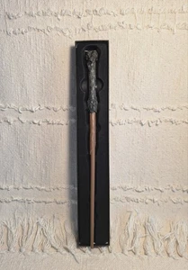 Universal Orlando Wizarding World of Harry Potter Collectible Wand - Picture 1 of 13
