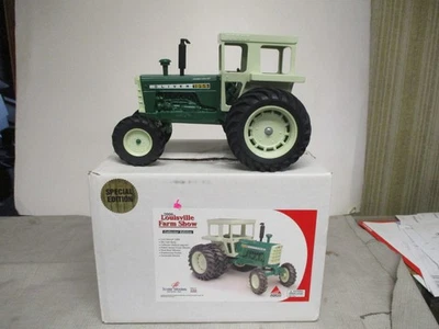 Scale Models Oliver Model 1955 MFWD Toy Tractor "2006 Farm Show" 1/16 Scale, NIB - Image 1 of 4