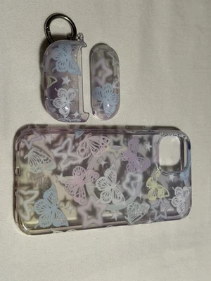 iPhone 15 Plus Terciopelo Caviar Mariposa Fantasía Estuche Con Air Pod Pro Estuche Paquete Foto 1 de 3