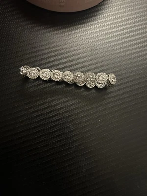 "Brazalete de diamantes de 1/10 quilates en plata de ley de 7,25""" Foto 1 de 4