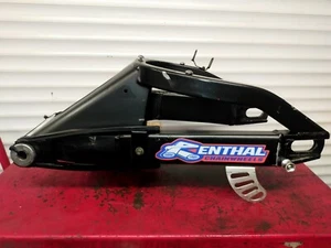 YAMAHA YZF R1 5PW SWINGARM YEAR 2002-2003 š· - Picture 1 of 11