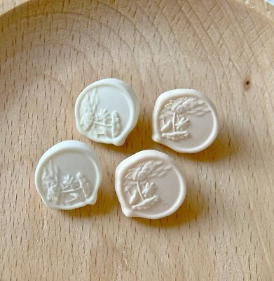 5pcs 18mm Ivory White plastic embossed lotus round clothing shank buttons sewing - Image 1 of 3