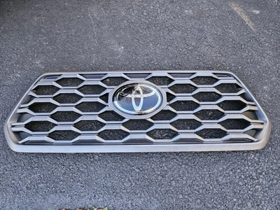 2016-2021 Toyota Tacoma TRD Grille with Emblem 53114-04250 GENUINE NEW TAKE OFF - Image 1 of 4