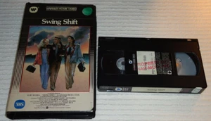 SWING SHIFT - KURT RUSSELL, GOLDIE HAWN WARNER HOME VIDEO VHS CLAMSHELL 1984 - Imagen 1 de 4