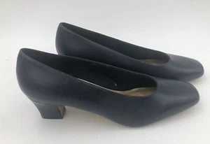 Lifestride Womens Pumps 7.5 C Navy Smooth Faux Leather Shoe Made In Italy NEW - Picture 1 of 7
