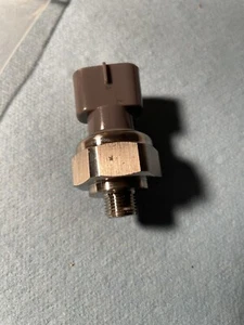 37317 A/C Transducer Refrigerant Pressure Switch Fits: Lexus Toyota  - Bild 1 von 3