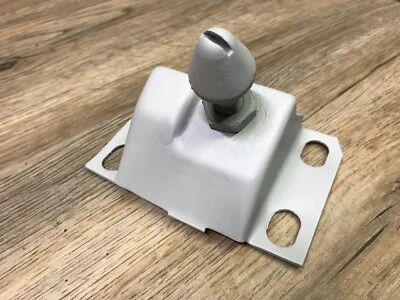 1966 1967 CHEVY II NOVA SS Б/У OEM GM КАПОТ ЗАЩЕЛКА УДАРНИК ШТИФТ В СБОРЕ  - Изображение 1 из 3