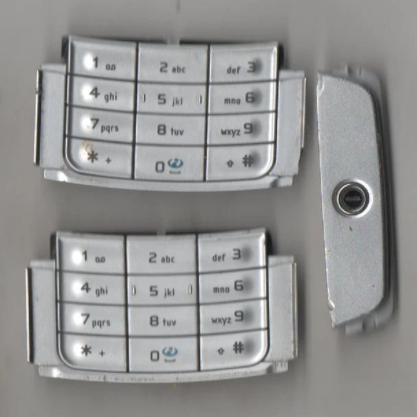 NOKIA N95 - 2 TASTIERE INFERIORI USATE E COPERCHIETTO ACCENSIONE USATO ORIGINALI - Immagine 1 di 1