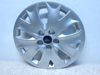 Tapacubos/cubierta de rueda plateada Ford Fusion OEM 16" DS7C-1130AXB #2C-5 Foto 1 de 2
