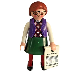 Playmobil  University student with graduation paper - C28 - Picture 1 of 5
