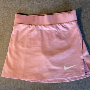NIKE Girls SKIRT/ Short Sz 6 M Adorable Pink - Picture 1 of 9