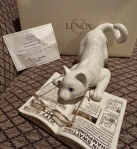 Lenox Cat Chronicles Periódico Lectura Felino Figura Acentos Dorados - Caja Original - Imagen 1 de 11