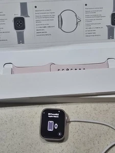 Apple Watch Series 9 45mm Pink Aluminum Sport Band S/M MR9G3LW/A Open Box - Photo 1 sur 14