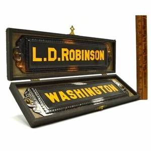 Vintage TIN NAMEPLATES Metal Signs "L.D ROBINSON" & "WASHINGTON" in Old Wood Box - Picture 1 of 10