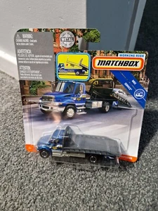 Matchbox diecast International Durastar 4400 Flatbed Car Transporter Sealed BLUE - Picture 1 of 2