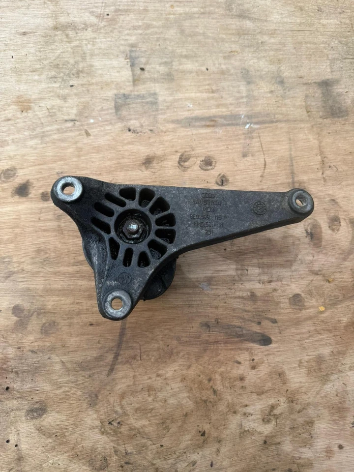 Audi A4 B6 B7 Gearbox Mount 8E0399115P GENUINE - Image 1 of 4