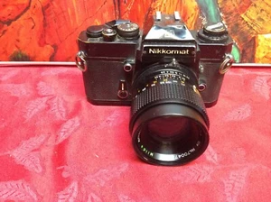  Cámara fotográfica Nikon Nikkormat EL negra 35 mm SLR con lente de 100 mm 1:2,8 - Medidor funciona, l - Imagen 1 de 9