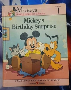 1990 Childrens Book Walt Disney Book For Young Reader Mickey's Birthday Surprise - Imagen 1 de 13
