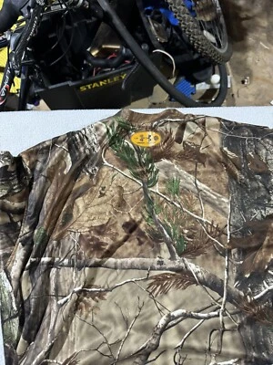 Under Armor Camouflage Shirt Heat Gear Large - Image 1 of 4